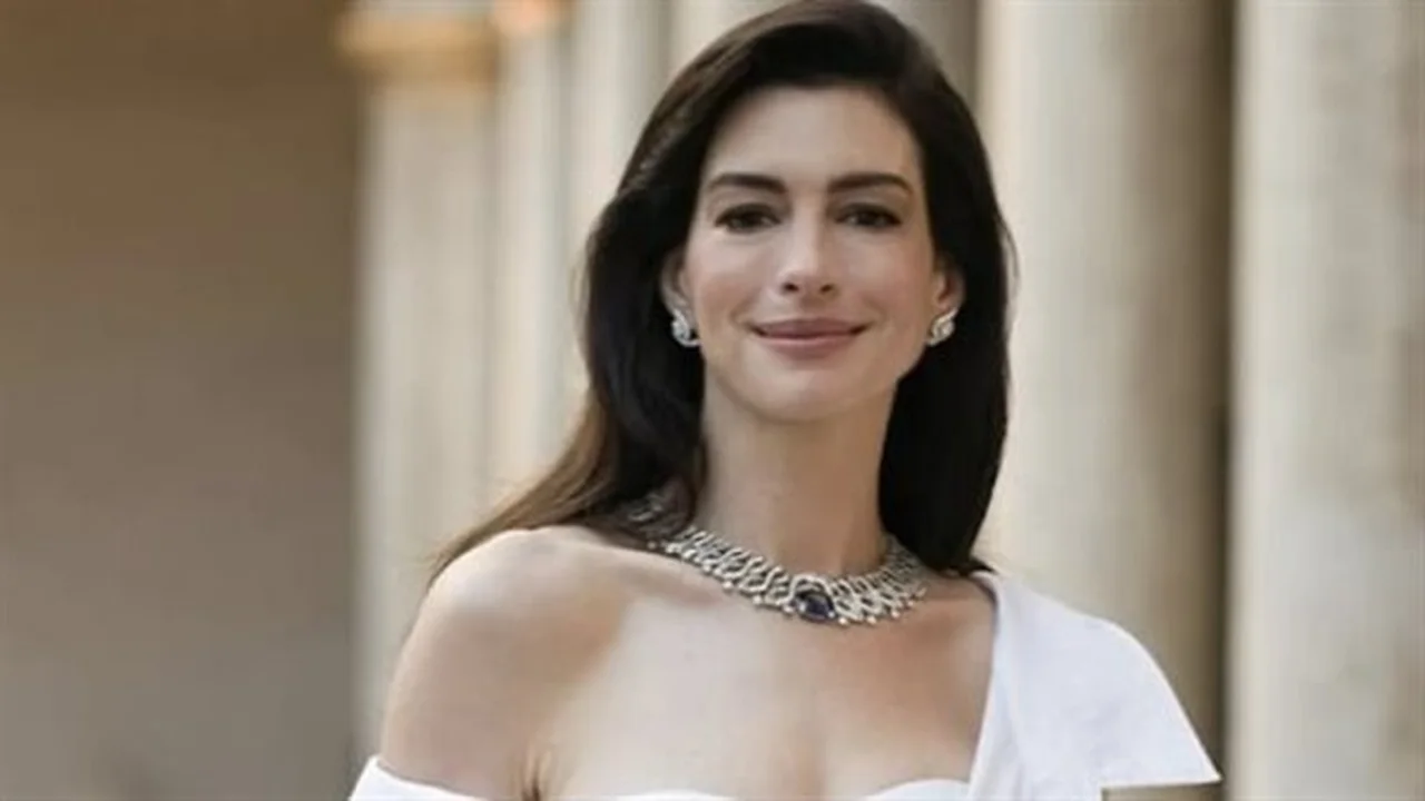 تجاوز الأزمات.. رحلة آن هاثاواي نحو الاستقرار النفسي بعد صدمة فوليري العلنية